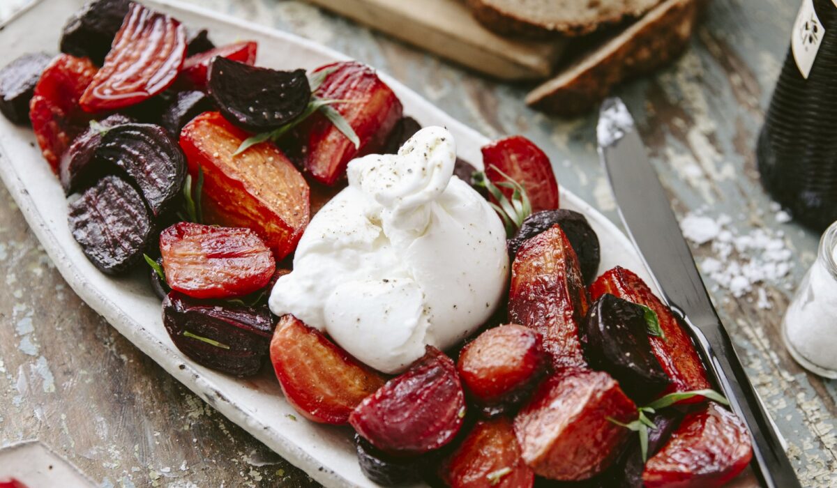 Salade de betteraves roties et burrata
