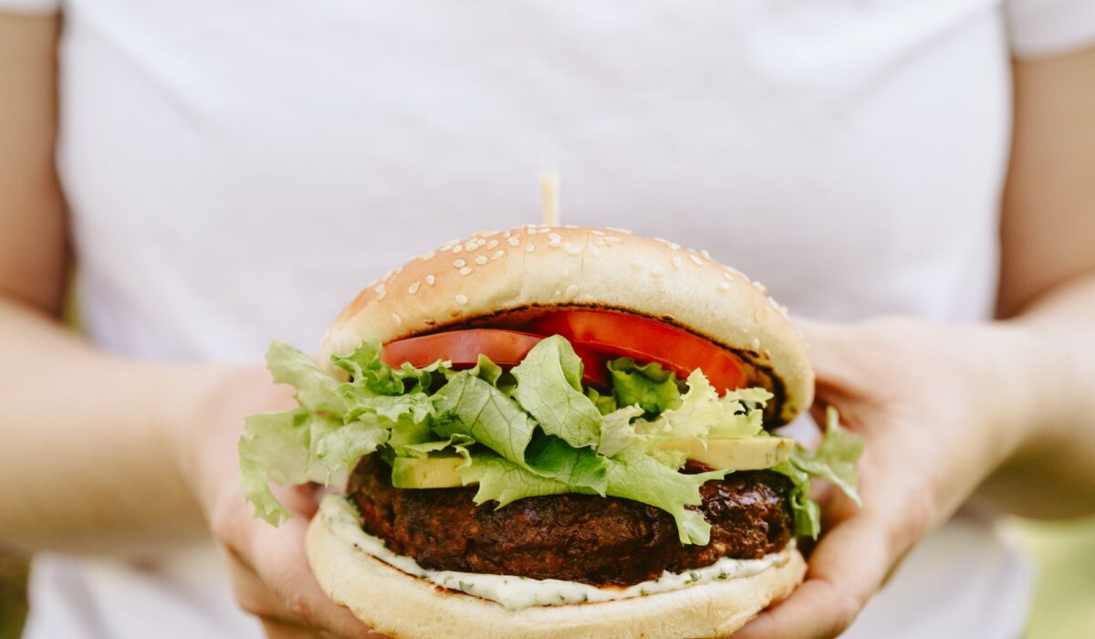 Presentation burger vegetarien aux haricots noirs
