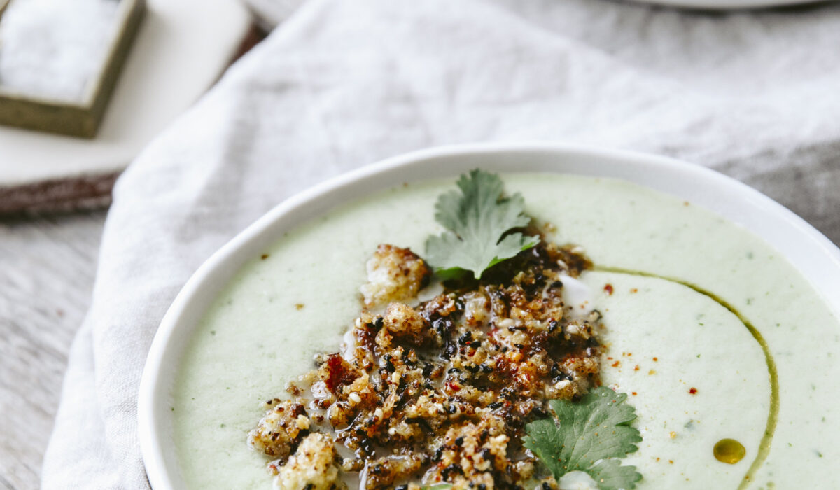 Gaspacho de concombres écrasés