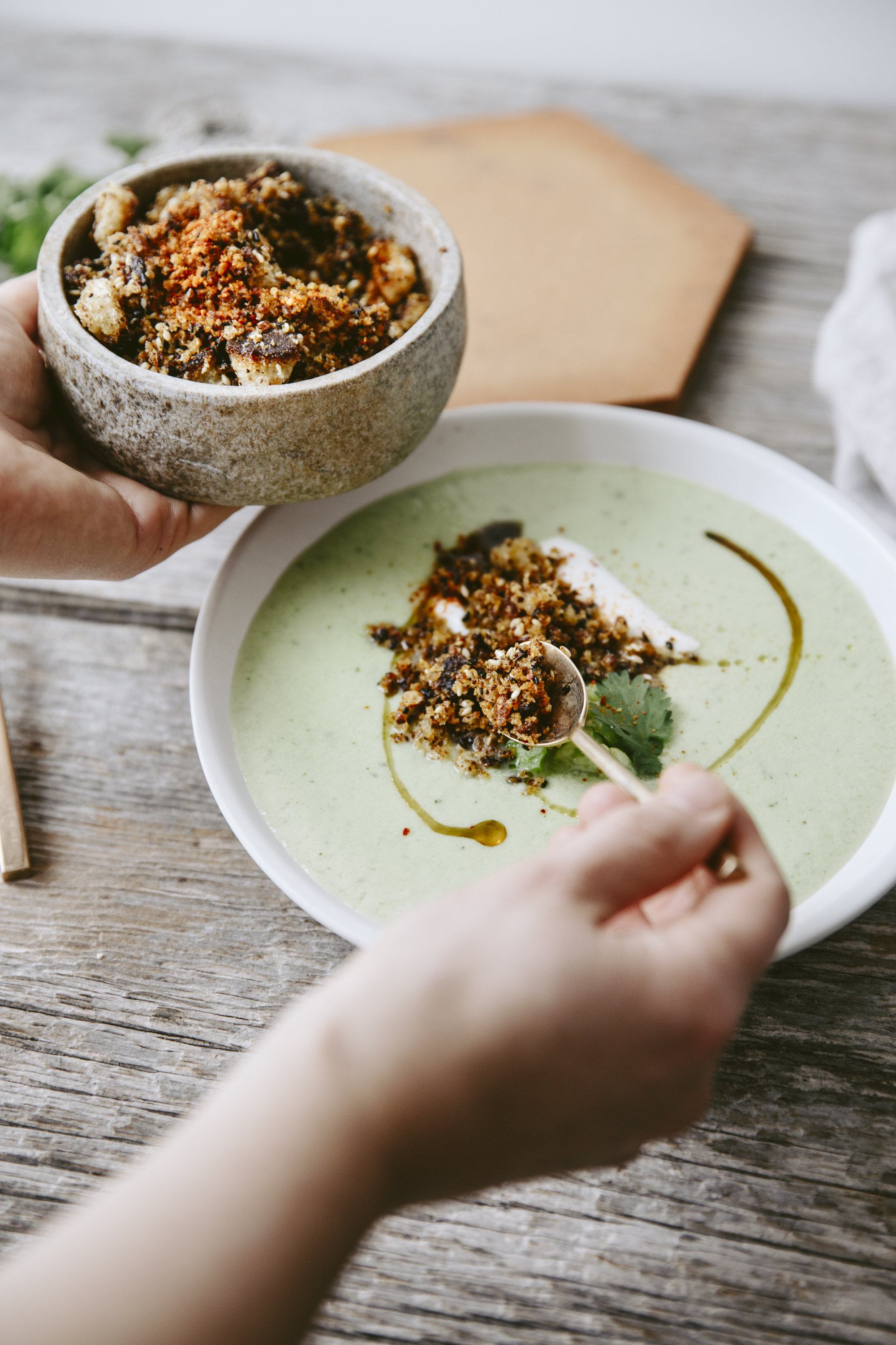 Gaspacho de concombres écrasés