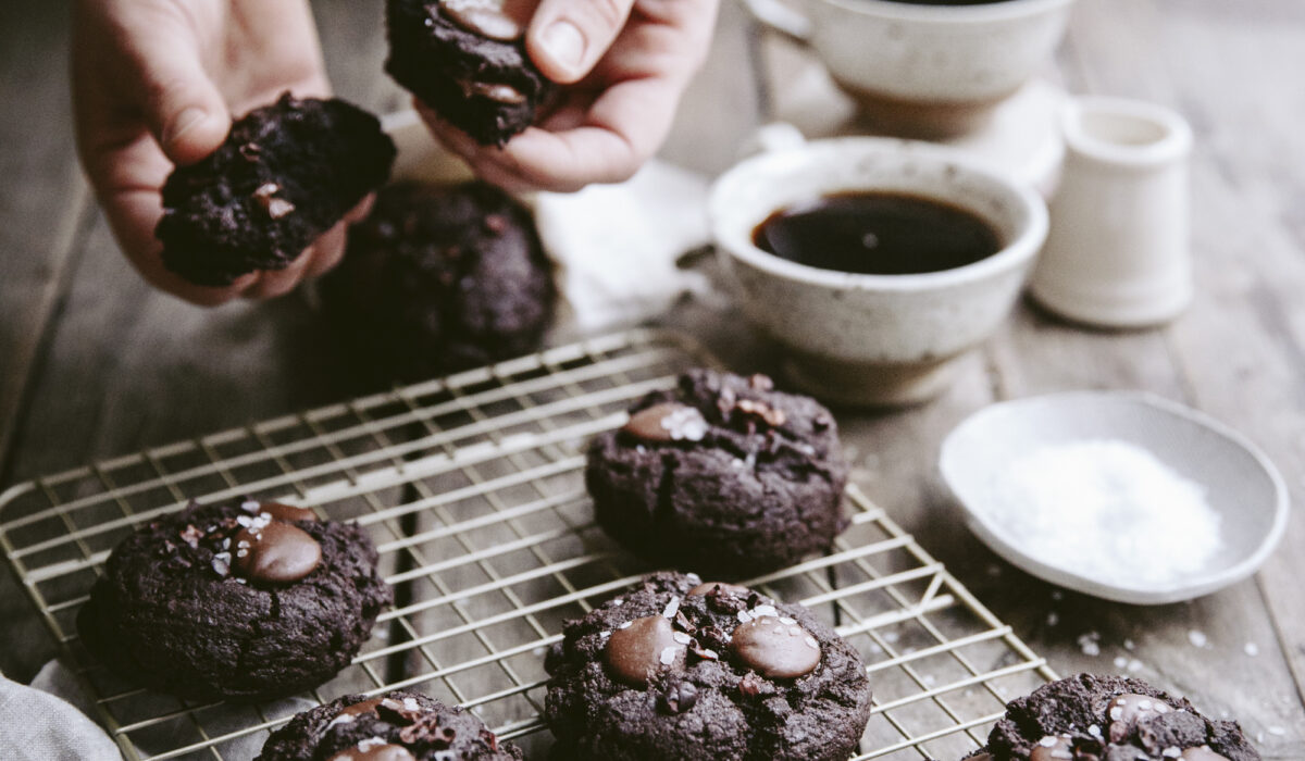 Biscuits végétaliens décadents au chocolat
