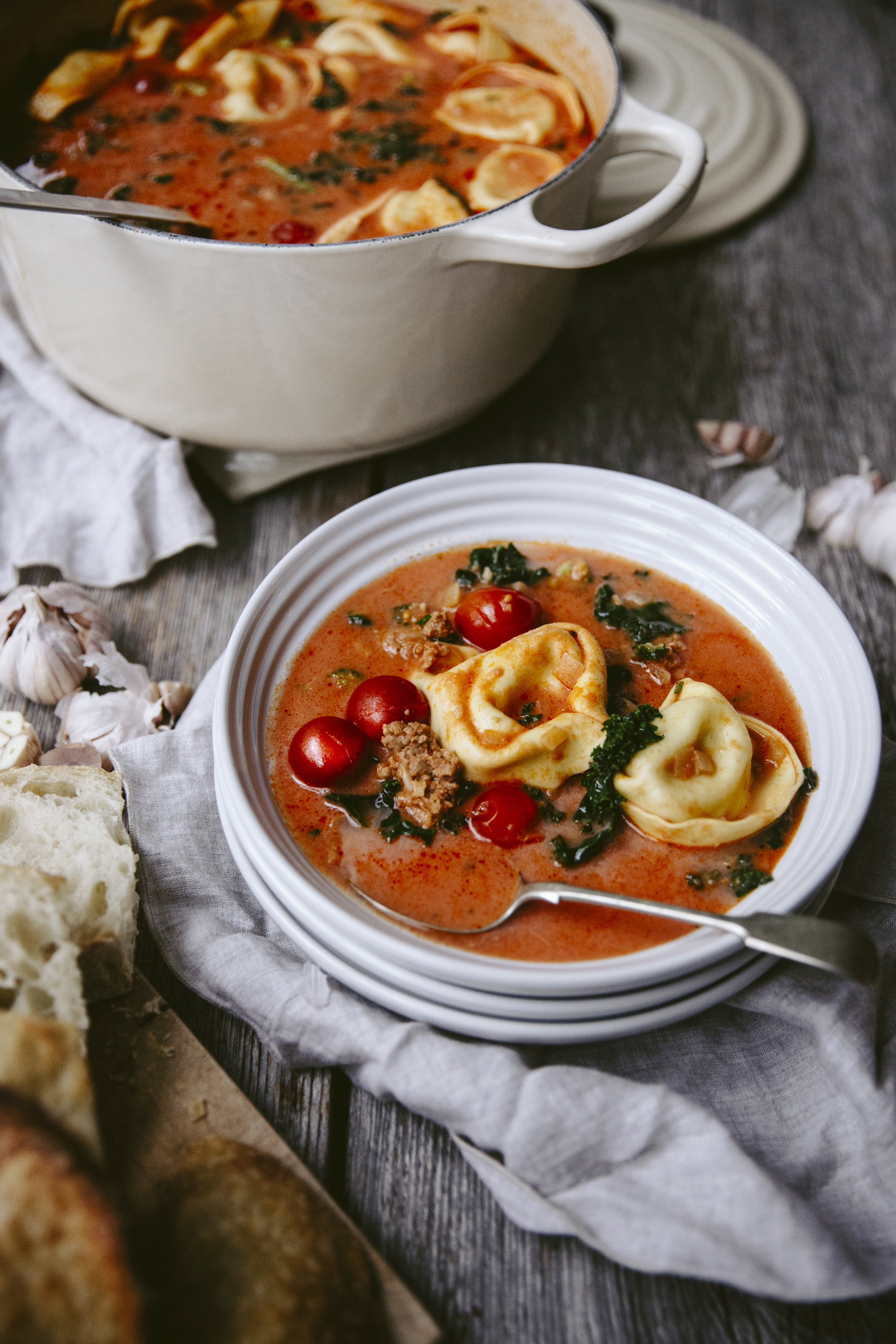 Soupe repas aux tortellinis géants