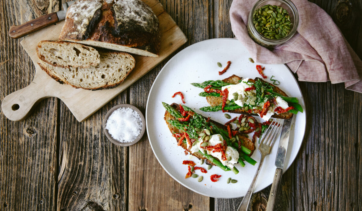Toasts aux asperges